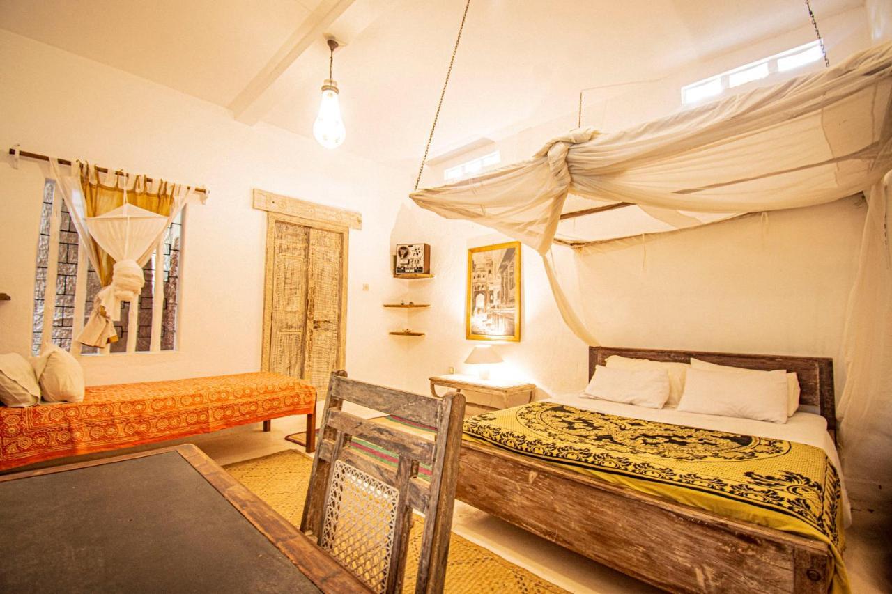 Mami Wata House Bed & Breakfast Kwale Exterior photo